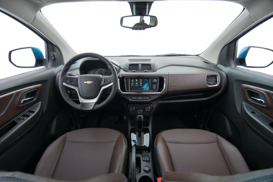 Торпедо Chevrolet Spin LTZ 2018 года  (фото 6 из 16)